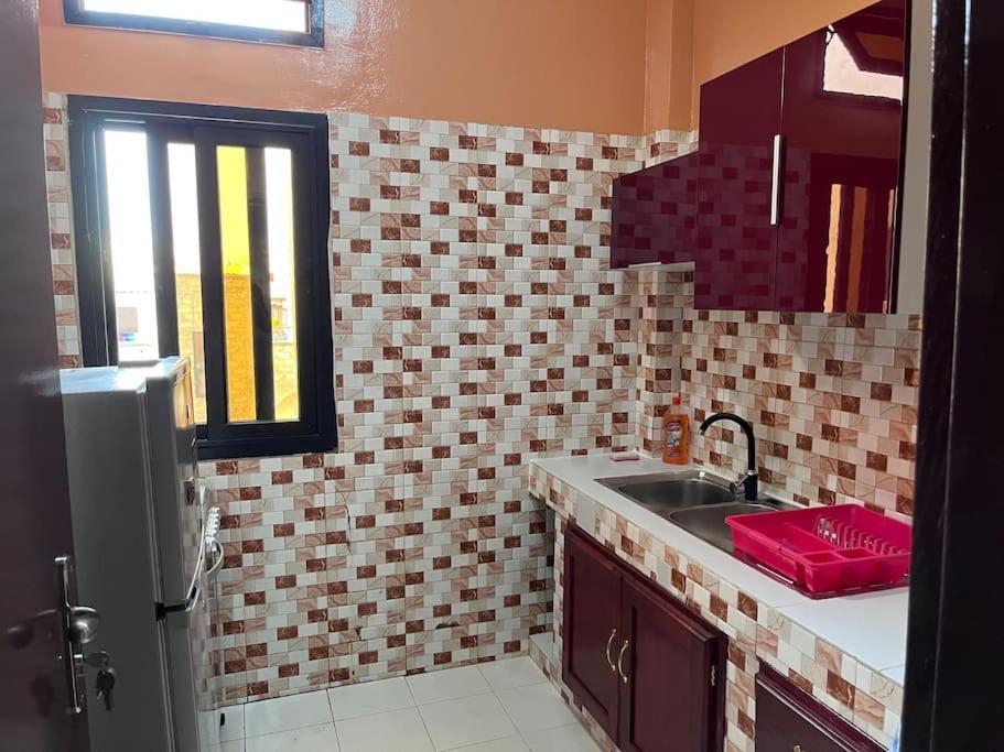 Appartement Spacieux Chez Keur Matou - F2 דקר מראה חיצוני תמונה