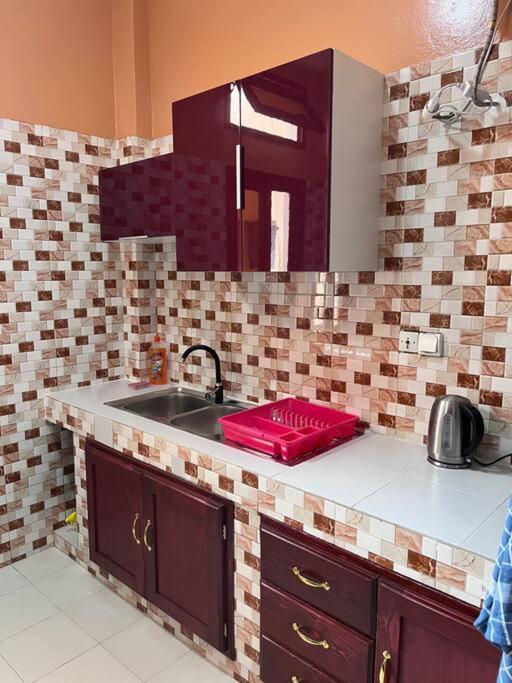 Appartement Spacieux Chez Keur Matou - F2 דקר מראה חיצוני תמונה
