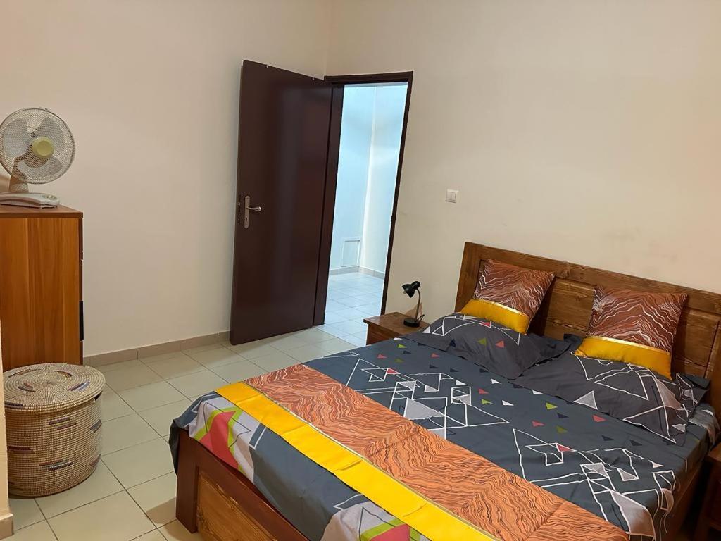 Appartement Spacieux Chez Keur Matou - F2 דקר מראה חיצוני תמונה