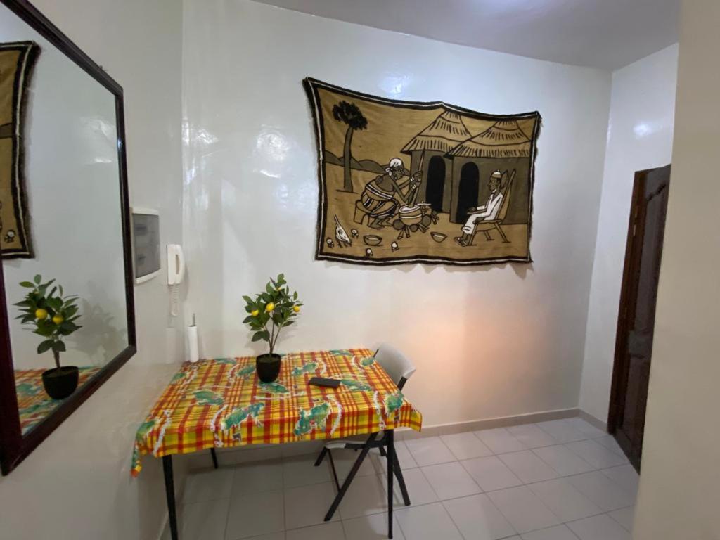 Appartement Spacieux Chez Keur Matou - F2 דקר מראה חיצוני תמונה